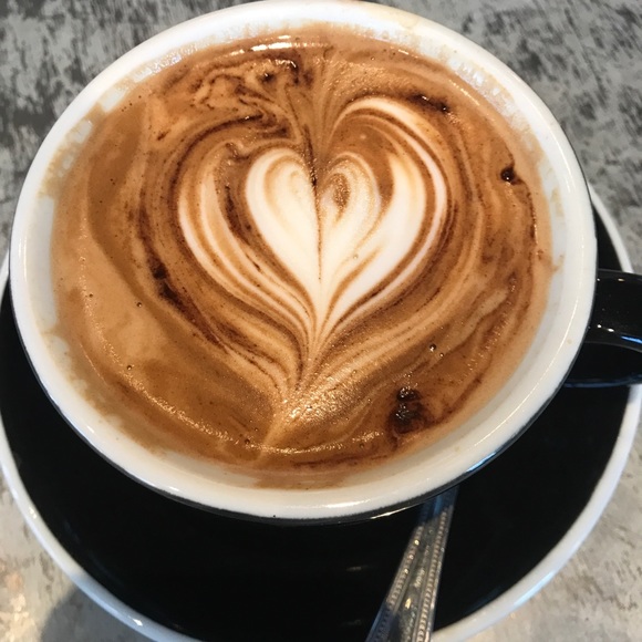 Meet your Posher, Indira - Picture 2 of 3